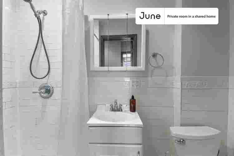 3 BR in New York City