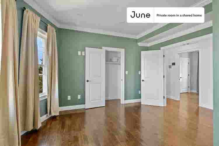 4 BR in Boston
