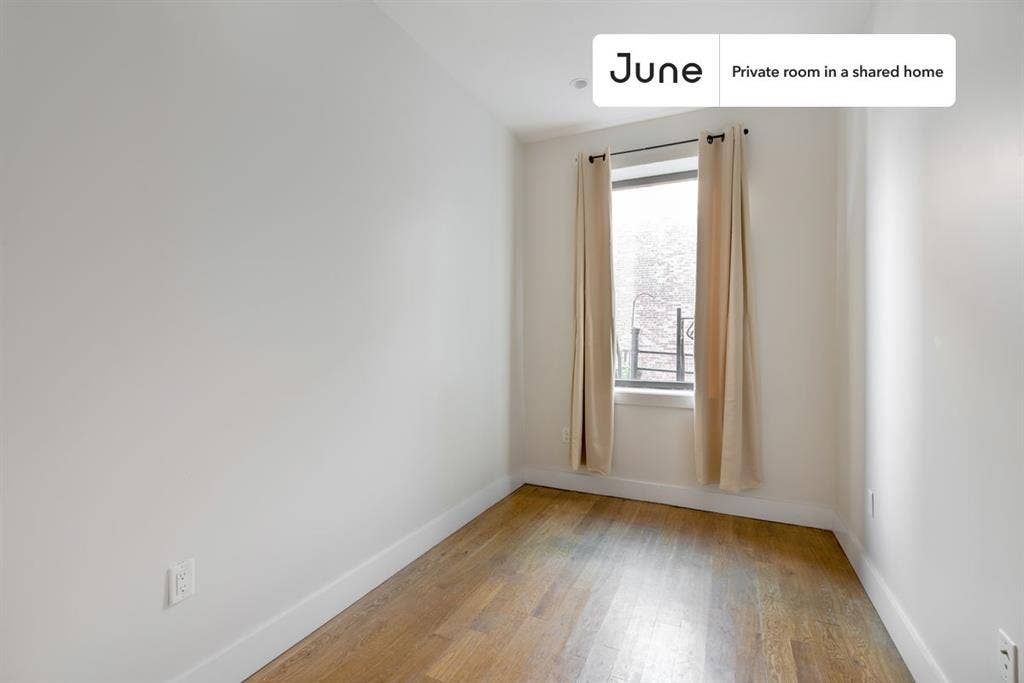 3 BR in New York City