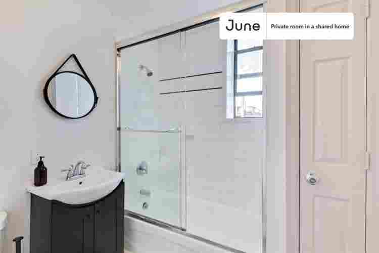 4 BR in New York City
