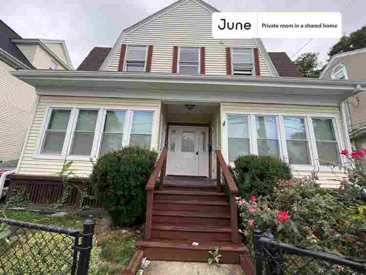 2 BR in Boston