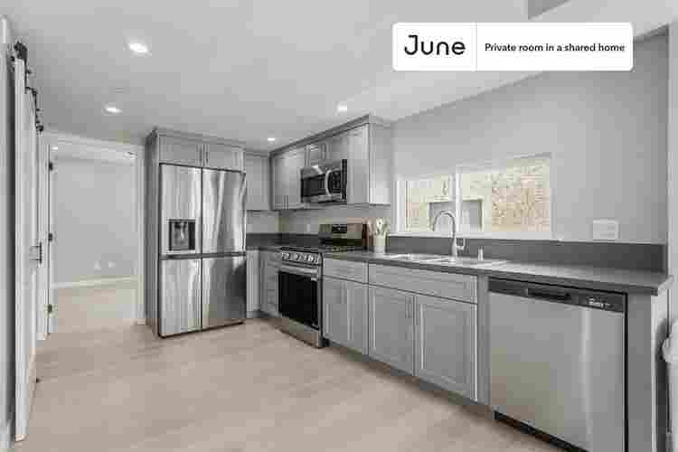 5 BR in Los Angeles