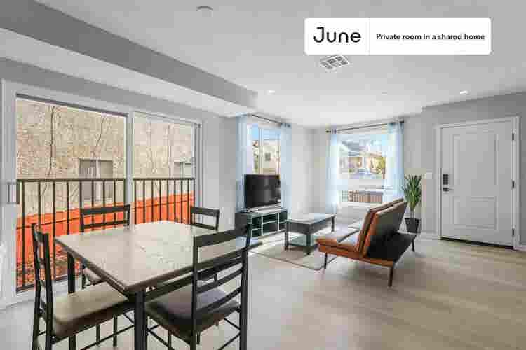 5 BR in Los Angeles