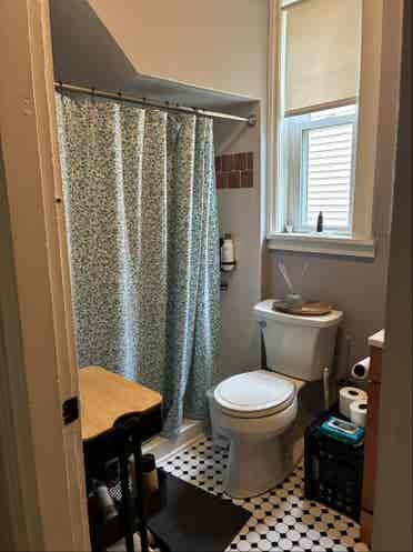 2 Bedroom Apartment In Somerville