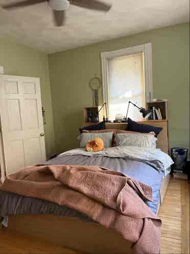 2 Bedroom Apartment In Somerville