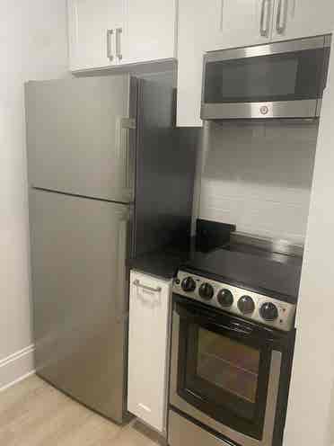 ✨Spacious Room in Midtown South✨