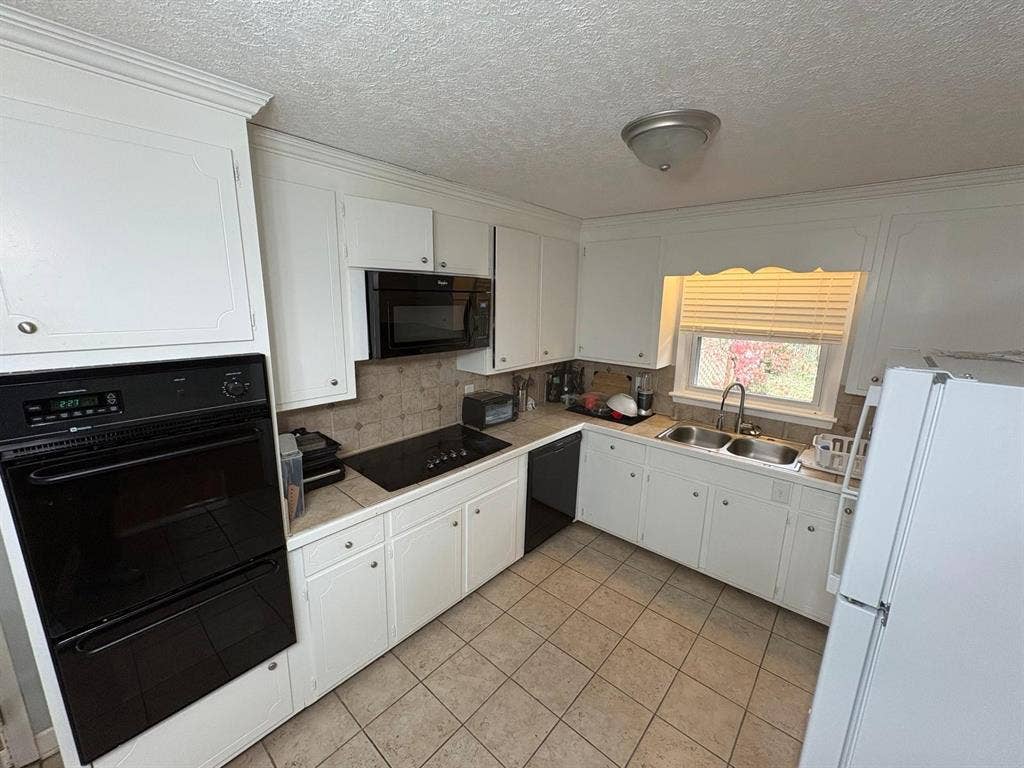 Room for Rent – Peggy Ln