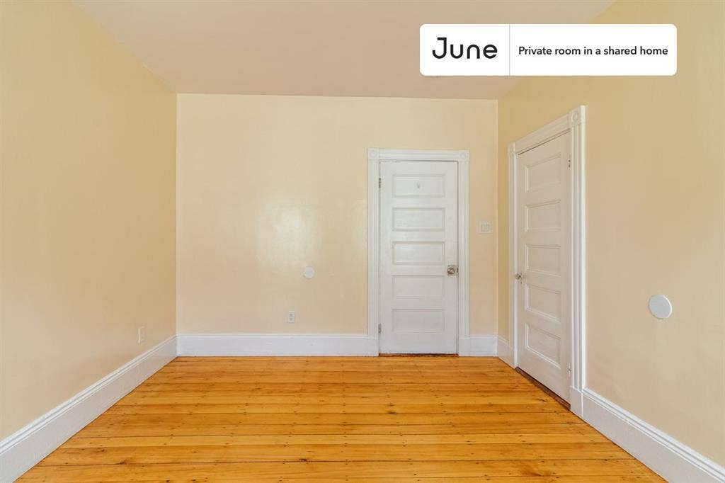4 BR in Boston