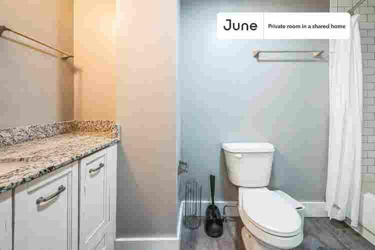 4 BR in Boston