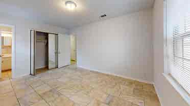 1 BR in Garland