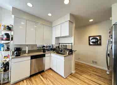 Bedroom in Southport/Lakeview