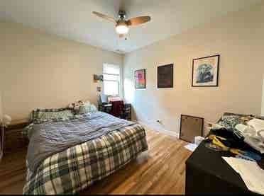Bedroom in Southport/Lakeview