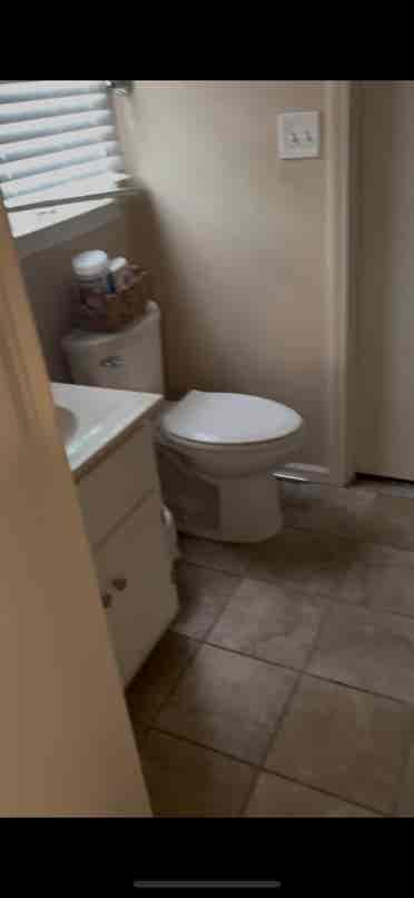 2 Rooms for Rent in Cozy Home