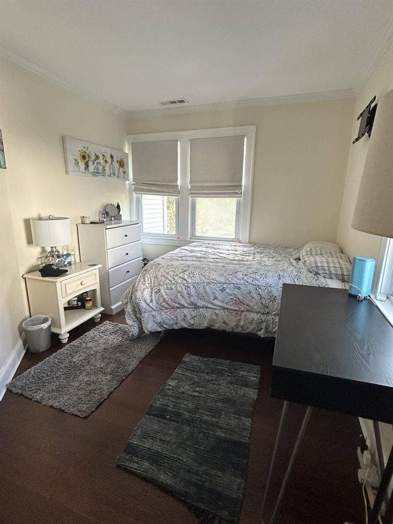 Room for Rent in Shared House