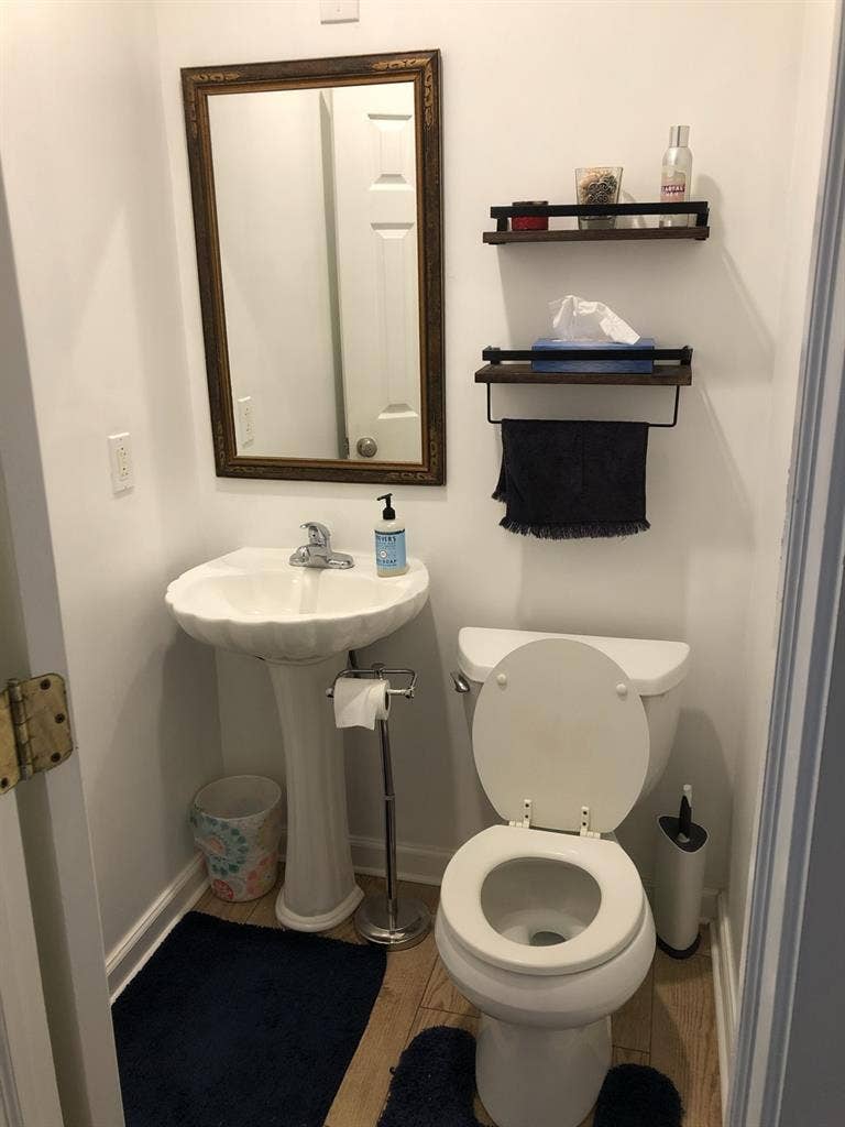 Room for Rent in Shared House