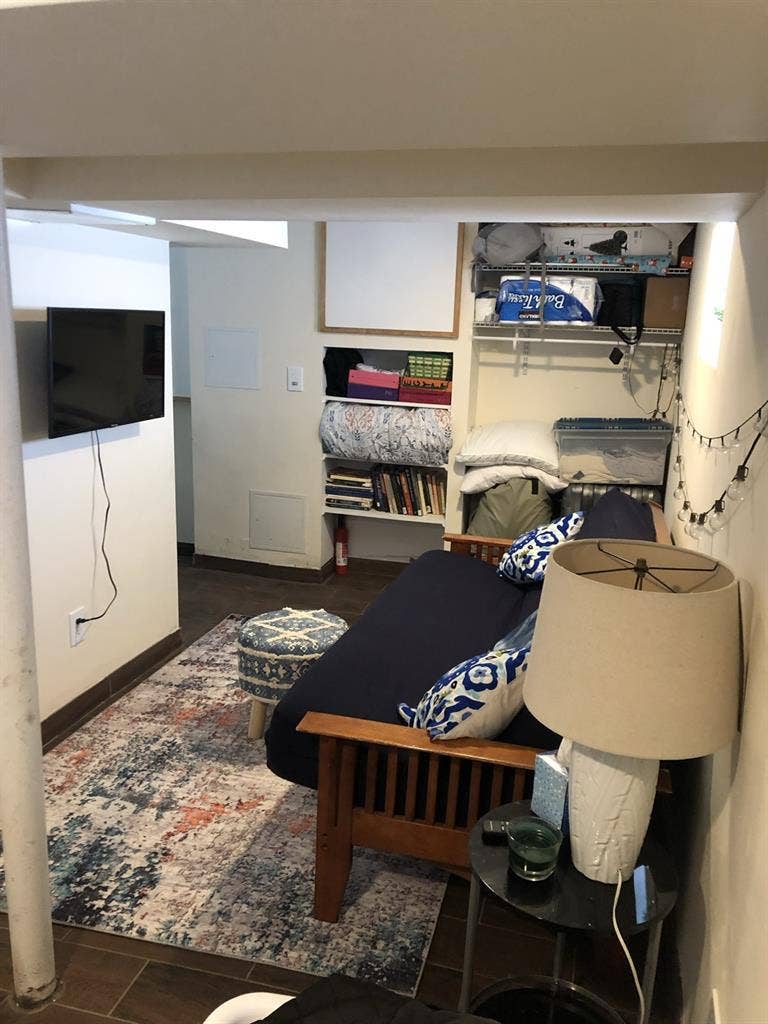 Room for Rent in Shared House