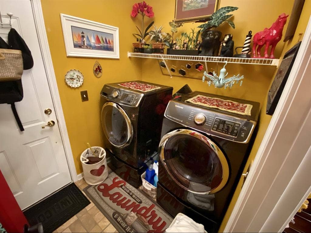 Fully furnished room for rent