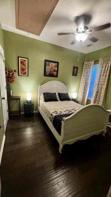 Fully furnished room for rent