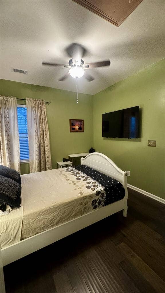 Fully furnished room for rent