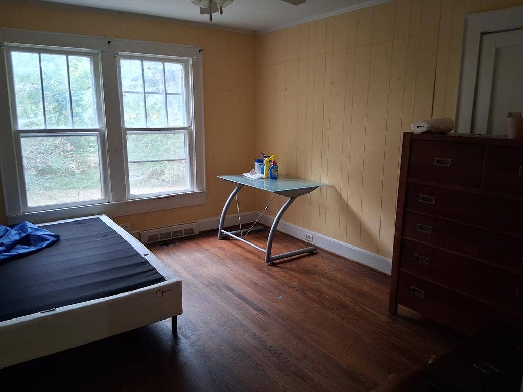 Roommate wanted for a nice home