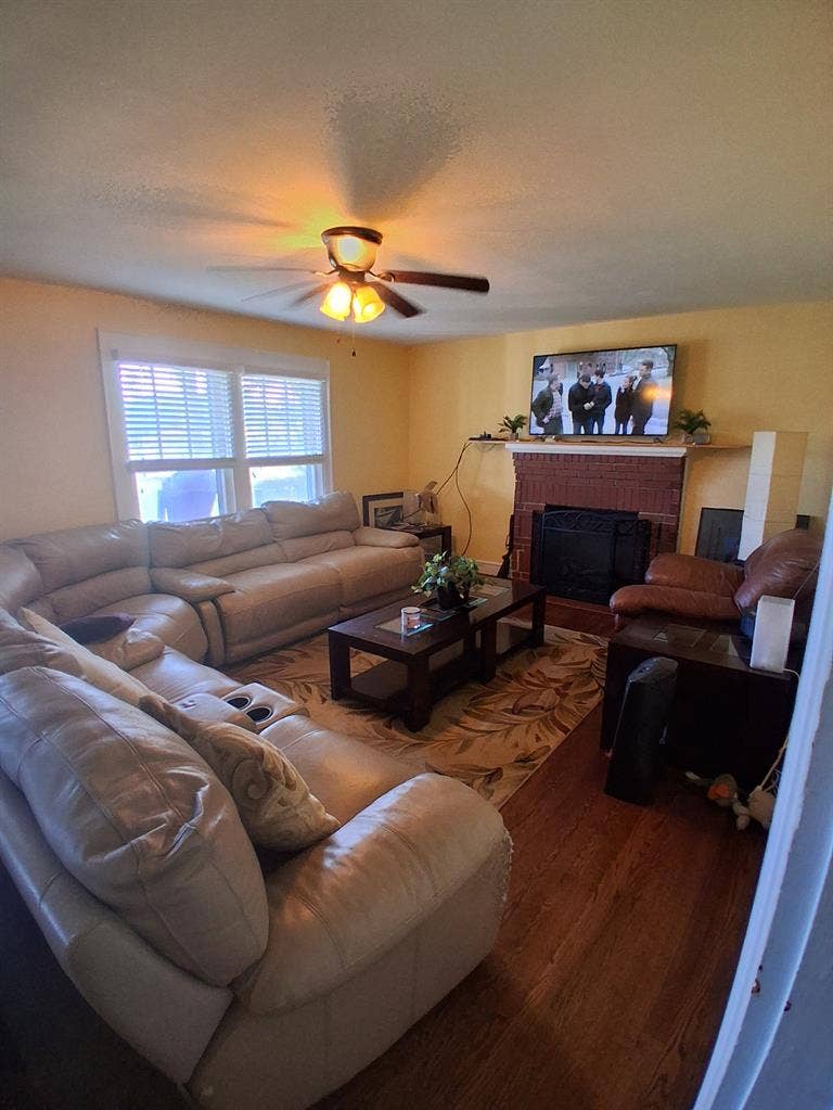 Roommate wanted for a nice home