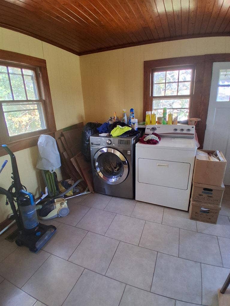 Roommate wanted for a nice home