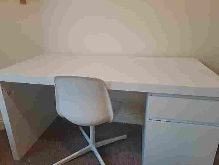 Very close to Bristol campus/centre