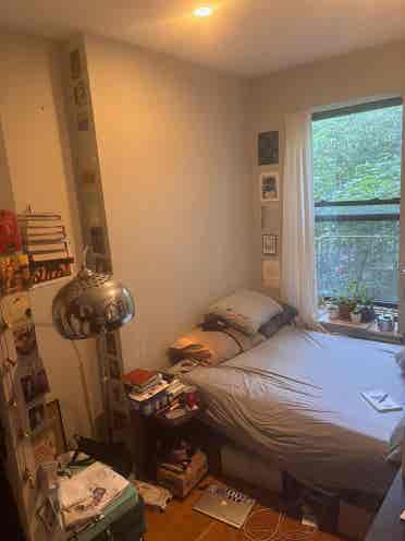 ISO roommate aug 1 move in (no men)