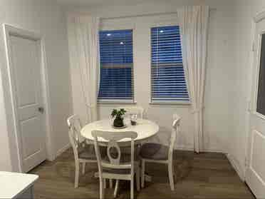 Comfy Bdrm avl in nice house