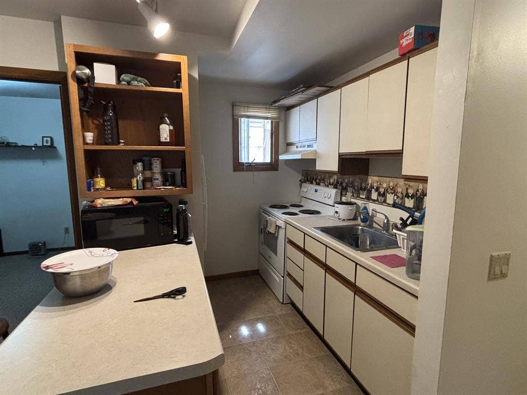 Sublease for entire apt or per room
