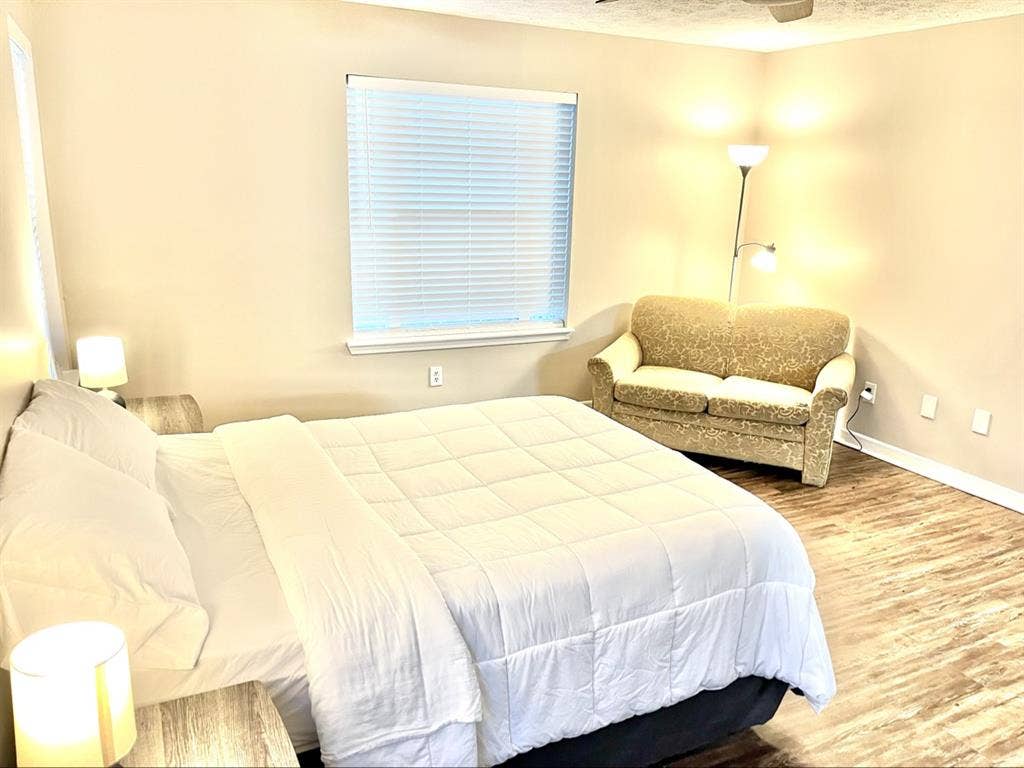 Studio Room #1 Next to ATL Airport
