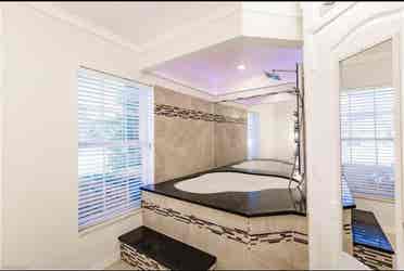 Master bedroom for rent