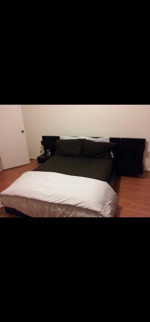 COZY TOWNHOUSE IN WESTON