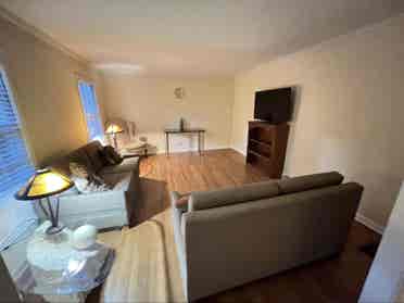Room #4 Cozy Home In Sandy Springs