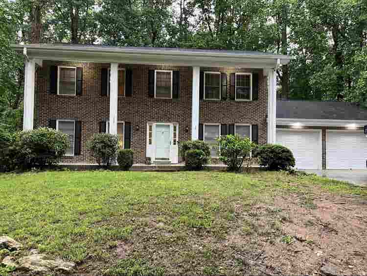 Room #4 Cozy Home In Sandy Springs
