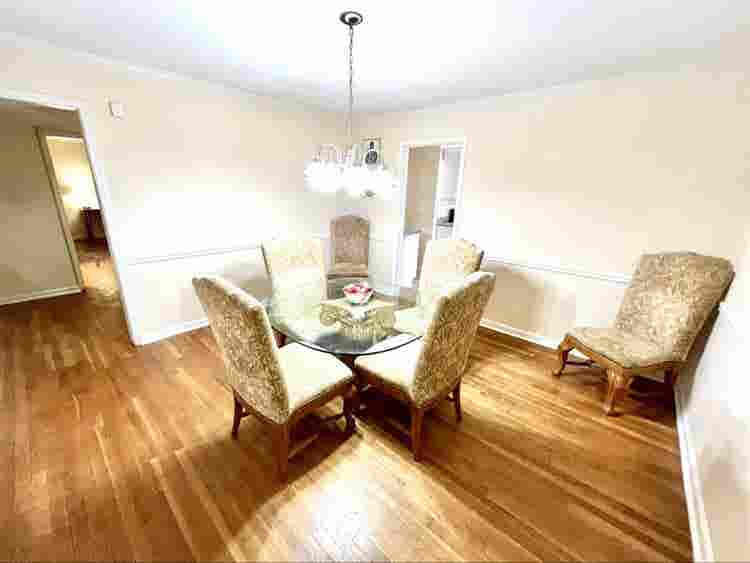 Room #3 Cozy Home In Sandy Springs