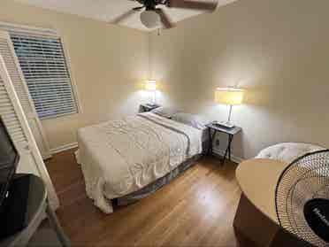 Room #3 Cozy Home In Sandy Springs