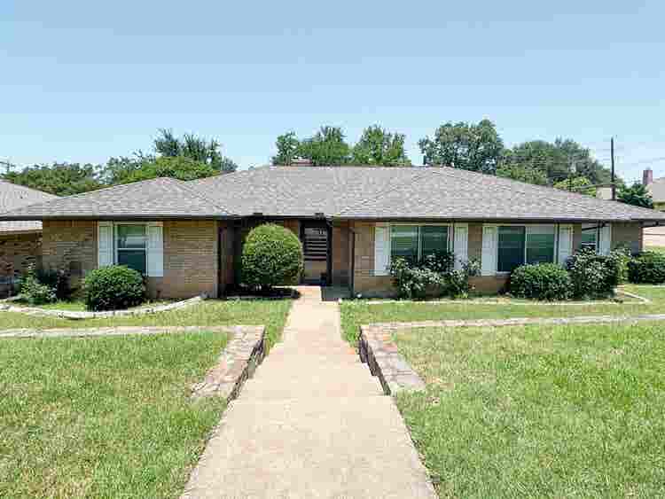Private Rooms in the Heart of DFW!