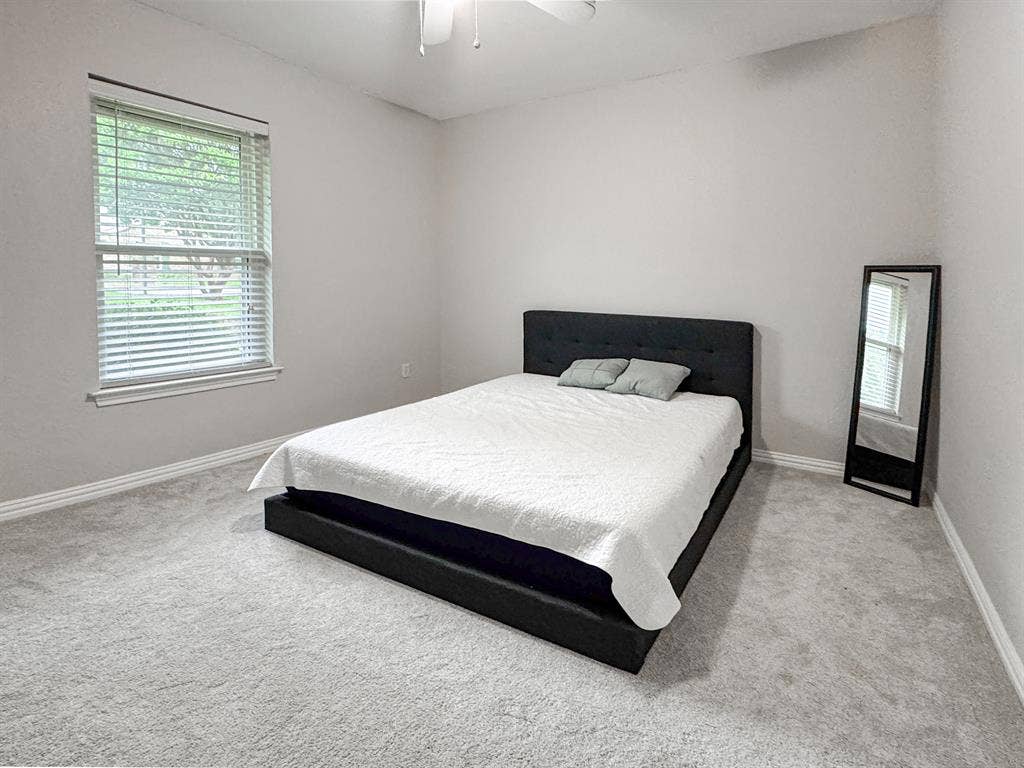 Private Rooms in the Heart of DFW!