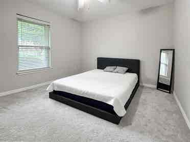 Private Rooms in the Heart of DFW!