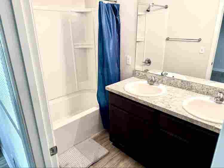 Room #1 Home Next to JAX Airport