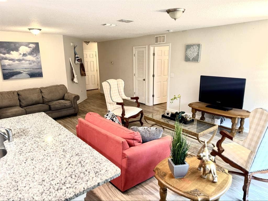 Room #1 Home Next to JAX Airport