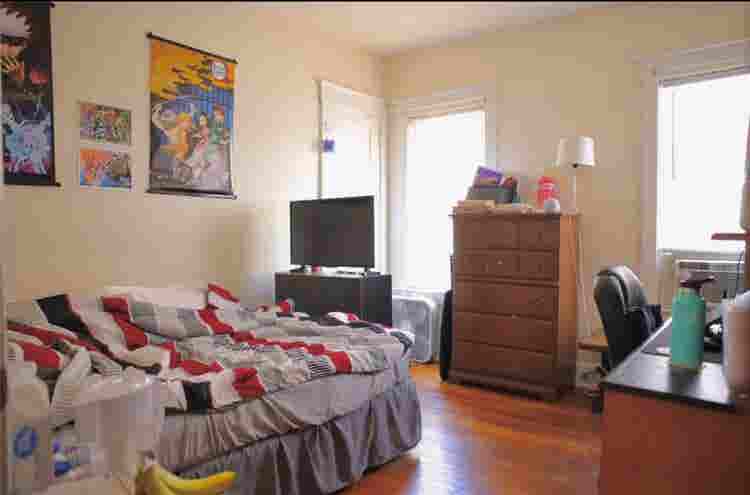 Spacious 6-Bedroom House