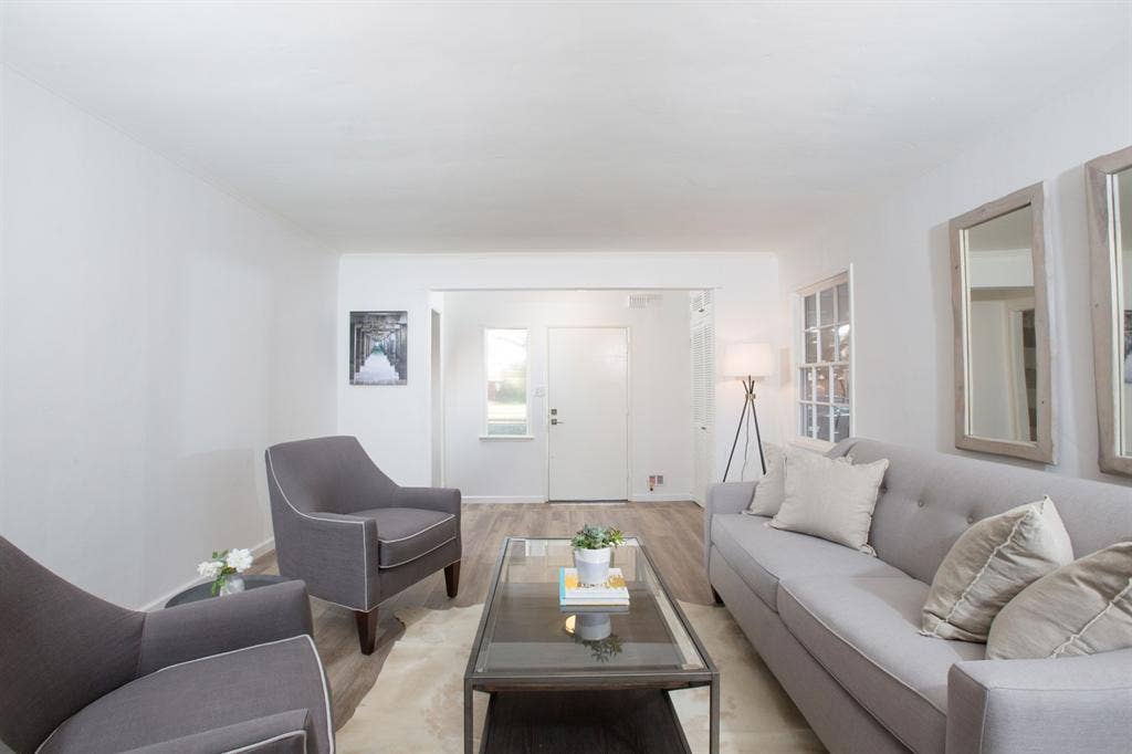 1 BR in Santa Monica