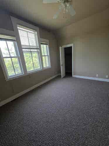 Big Room and unshared Bathroom