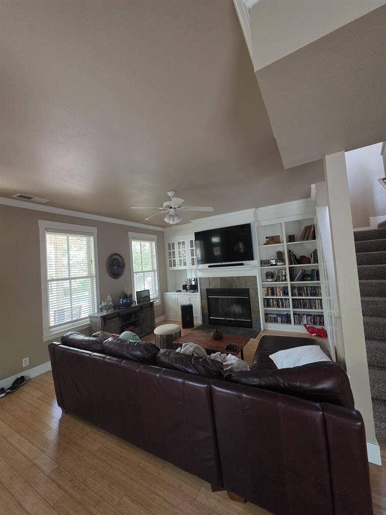 Big Room and unshared Bathroom