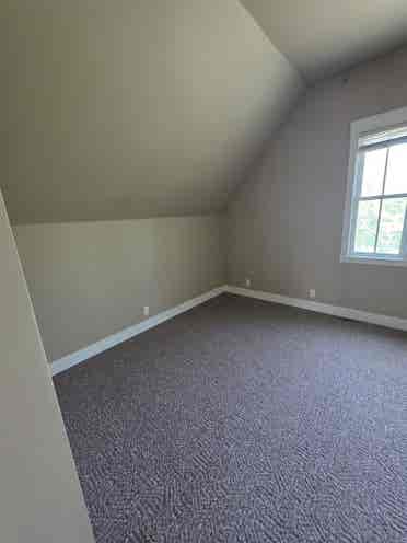 Big Room and unshared Bathroom