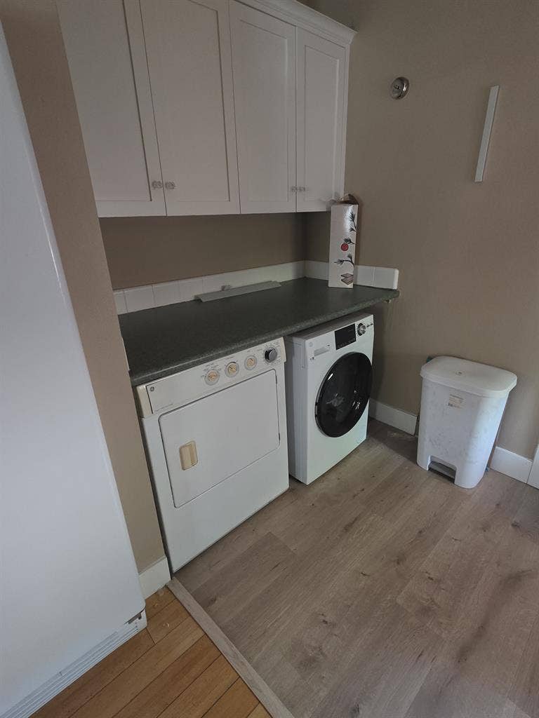 Big Room and unshared Bathroom