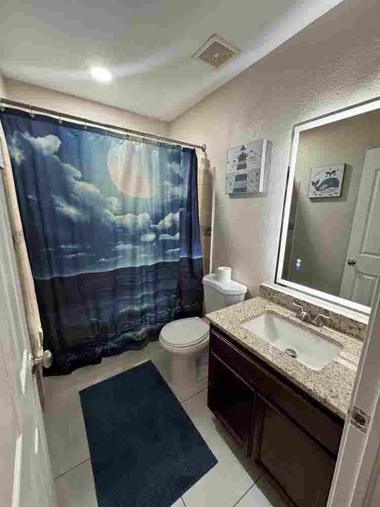 King size Bed  with workstation