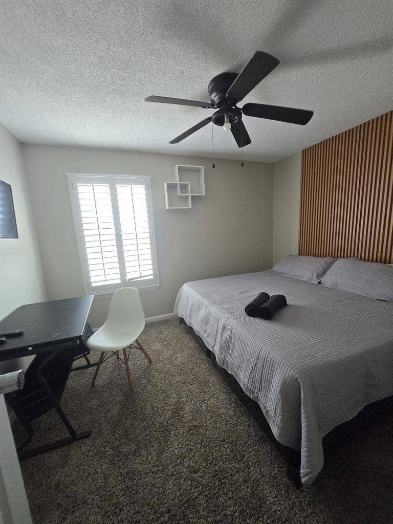 King size Bed  with workstation